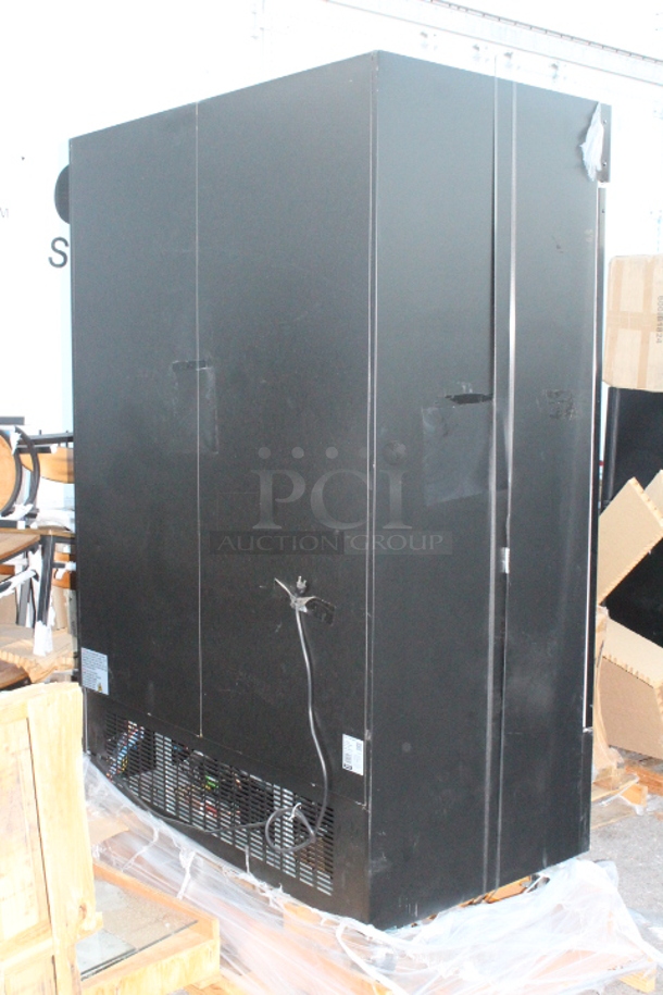 Avantco GDC-49-HC 53" Black Customizable Swing Glass Door Merchandiser Refrigerator with LED Lighting. S/N: 585700315 IN WORKING ORDER!!  - Image 3 of 4