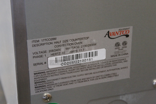 BRAND NEW SCRATCH AND DENT! Avantco 177CO28M Stainless Steel Commercial Countertop Electric Powered Half Size Convection Oven. 208/240 Volts, 1 Phase. - Image 4 of 4