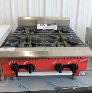 BRAND NEW SCRATCH AND DENT! 2023 Avantco 177CAGR424 Stainless Steel Commercial Countertop Natural Gas Powered 4 Burner Range.