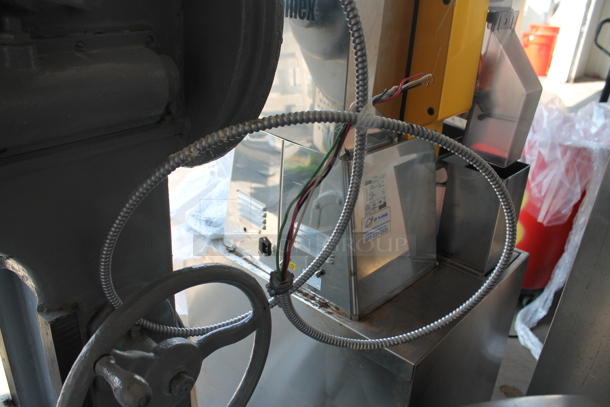 Hobart Metal Commercial Floor Style 40 Quart Planetary Dough Mixer w/ Stainless Steel Mixing Bowl. 208-240 Volts, 3 Phase. - Image 8 of 12