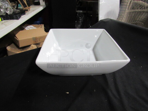 9.5X4 Better Homes And Graden Serving Bowl. 3XBID - Image 1 of 3
