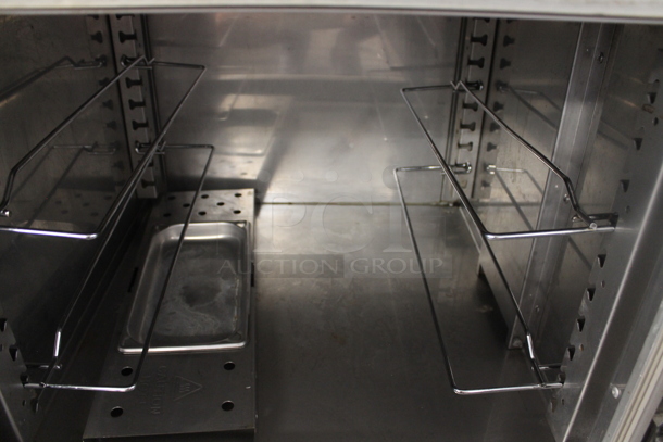 2011 Metro C5 C563-SFS-U Stainless Steel Commercial Heated Holding Cabinet on Commercial Casters. 120 Volts, 1 Phase. Tested and Working! - Image 4 of 5