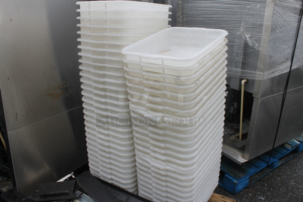 ALL ONE MONEY! PALLET LOT of Various Items Including Poly Bins and Metal Pieces - Image 4 of 4