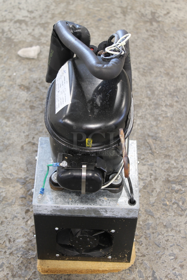 BRAND NEW SCRATCH AND DENT! Remcor Mini-K 1415 Metal Compressor. 120 Volts, 1 Phase. - Image 1 of 7