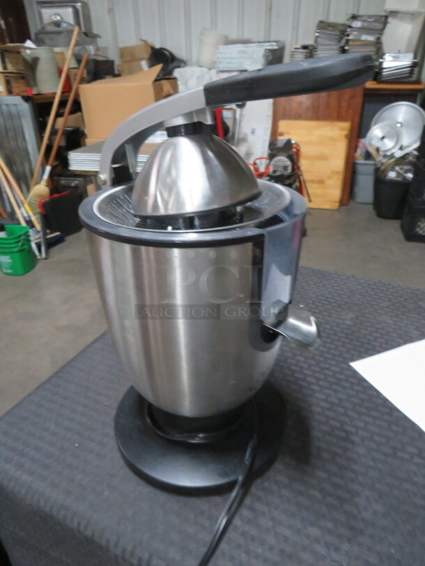 One Eurolux Citrus Juicer. Model# ELCJ-1700S. 120Volt. - Image 1 of 3