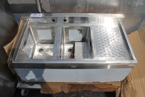 BRAND NEW SCRATCH AND DENT! Stainless Steel Commercial 2 Bay Sink w/ Right Side Drain Board. No Legs. Bay 10x14x10. Drain Board 11x16 - Image 1 of 5