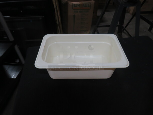 One 1/3 Size 4 Inch Deep Food Storage Container.