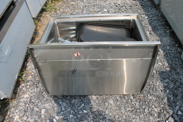BRAND NEW SCRATCH AND DENT! Regency 600IB1824CP Commercial Stainless Steel Underbar Ice Bin With 7 Circuit Post-Mix Cold Plate, Bottle Holders And Legs. - Image 6 of 8