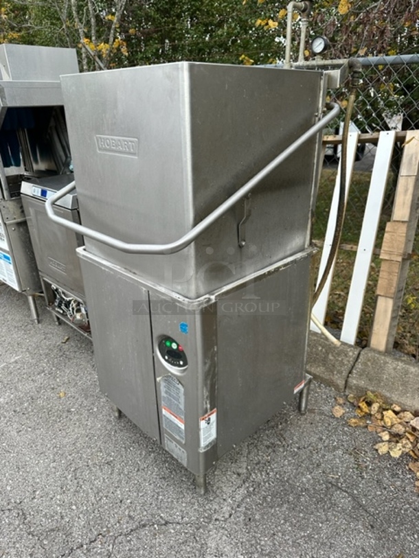 One WORKING Hobart Hi Temp Dish Machine. Model# AM15. 208-240 Volt. 3 Phase.  - Image 2 of 4