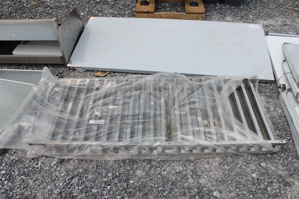 BRAND NEW SCRATCH AND DENT! Pan Rack Sides - Image 1 of 3