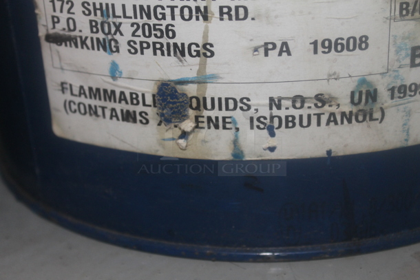 ALL ONE MONEY! MEGA LOT of Various Metal Barrels and Poly Buckets of Various Contents; Aluminum Paste, Ammonium Hydroxide and Liquid Roof. BUYER MUST REMOVE. - Image 6 of 12