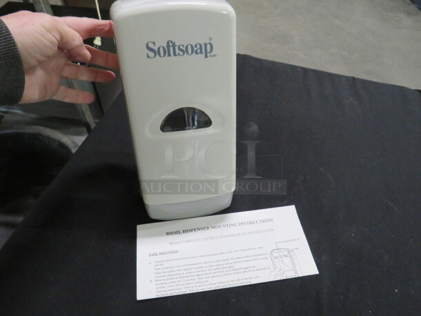 NEW Softsoap Dispenser. 