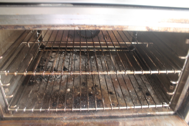 Jade Range JTPH-2FHT-36C Stainless Steel Commercial Natural Gas Powered 6 Burner Range w/ Convection Oven, Salamander Cheese Melter and Back Splash. 30,000 BTU. - Image 6 of 7