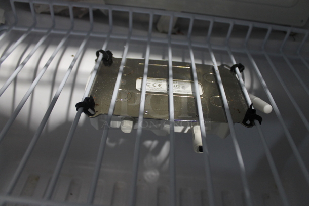 Indoff ARD244AW10R/L Metal Mini Cooler. 115 Volts, 1 Phase. Tested and Working! - Image 5 of 6