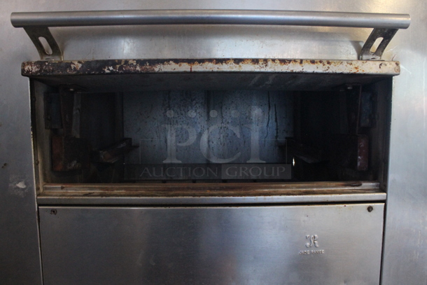 Jade Range Stainless Steel Commercial Natural Gas Powered Vertical Upright Broiler. - Image 2 of 4