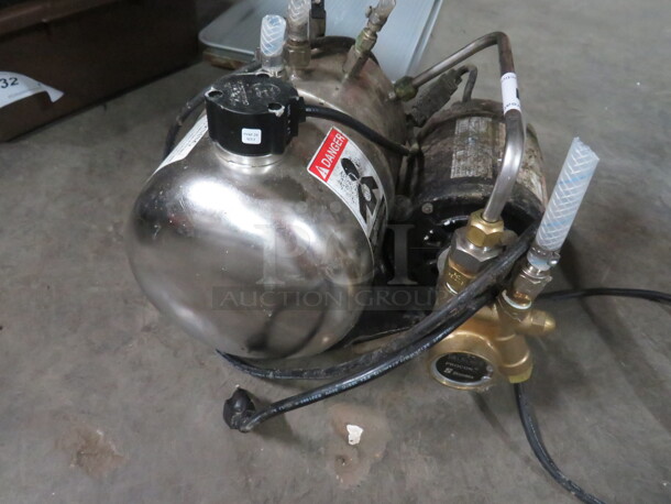 One Carbonator And Pump. 115 Volt.  - Image 1 of 2