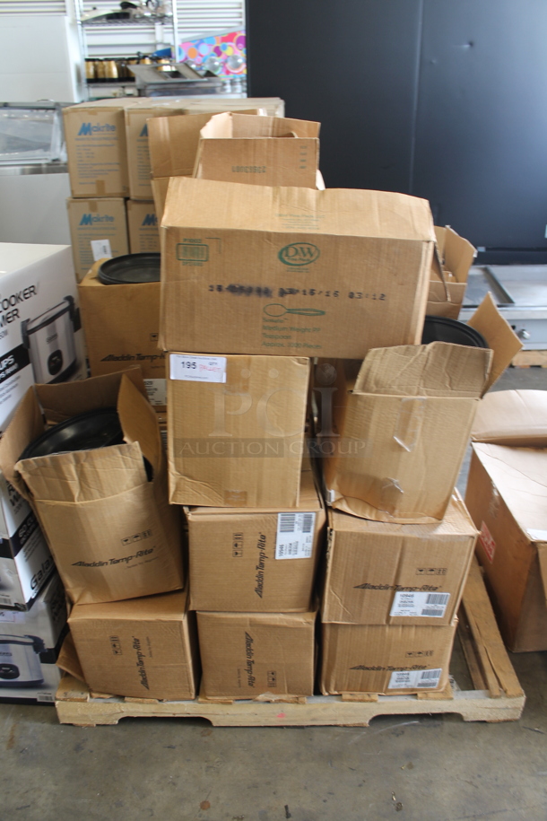 ALL ONE MONEY! PALLET LOT of Aladdin IHB26K Black Poly Round Trays for Aladdin Temp-Rite Heat on Demand Ultra Warmer. Goes GREAT w/ Lot 194! - Image 1 of 6