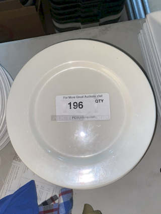 BEAUTIFUL! Dudson China 10-1/2" Round White Plates. 18x Your Bid
