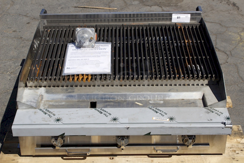 BRAND NEW SCRATCH & DENT! Southbound P36N-CCC Commercial Range, 36" W with (1) 36" Charbroiler and Modular Base - 96,000 BTU