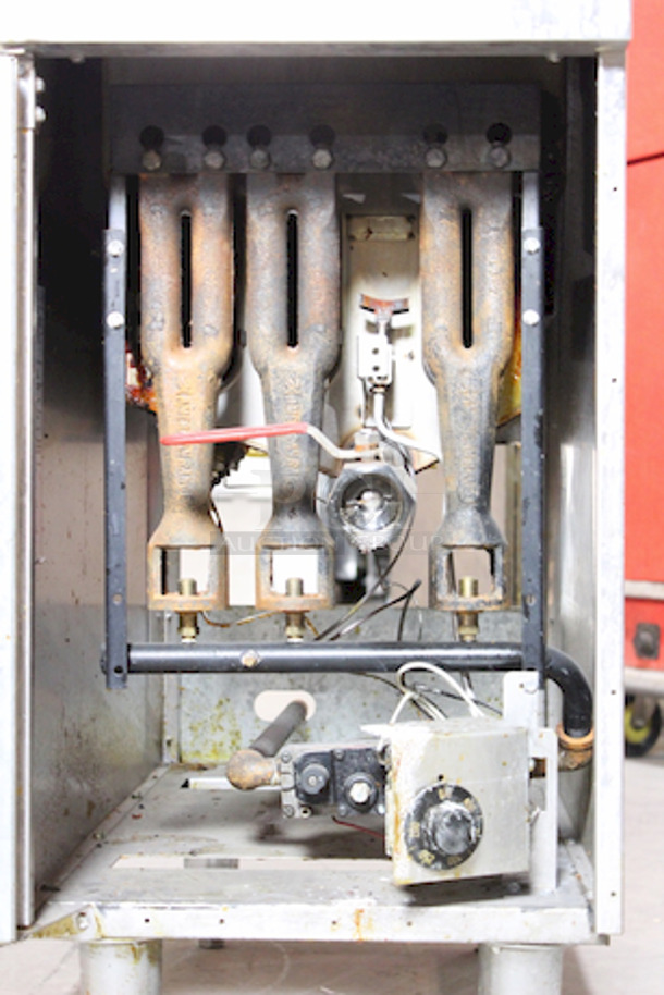 LIKE NEW! American Range AF-45 - Clearance - 45lb Natural Gas Commercial Deep Fryer, Heavy Duty NSF, 120,000 BTU. Highest BTU Rating For Superior Recovery. (3) 40,000 BTU Burners.

45-3/4"H x 30-1/4"D x 15-1/2"W. 220 Lbs. - Image 7 of 7