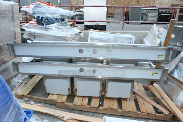 BRAND NEW SCRATCH AND DENT! Regency 94" 16-Gauge Stainless Steel Three Compartment Commercial Sink with 2 Drainboards - 18" x 24" x 14" Bowls. Units are dented. NOTHING MAJOR!! 2x Your Bid.  - Image 3 of 7