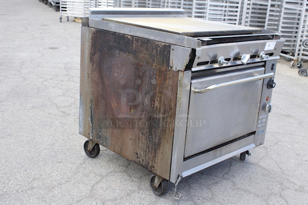Montague Legend 36" Heavy Duty Gas Range With 36" Plancha Top and Convection Oven Base. In Working Order - Image 5 of 8