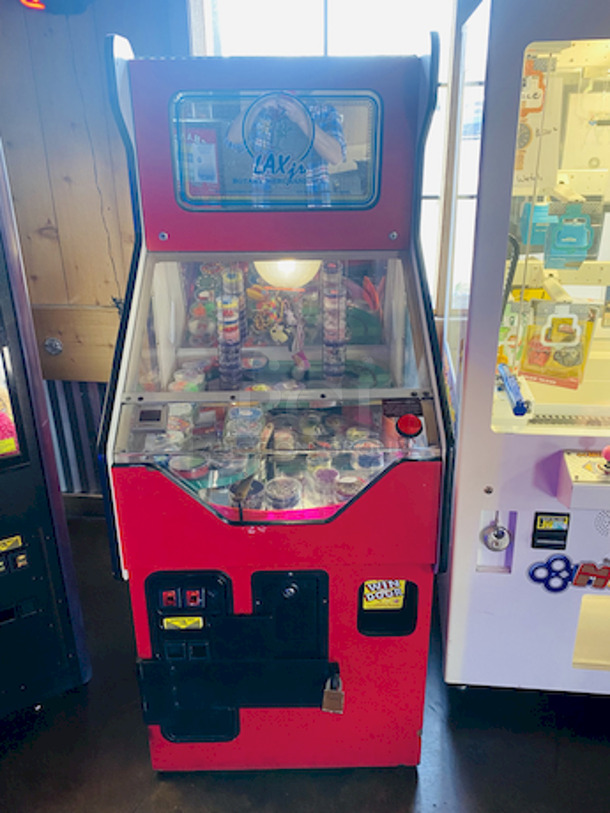 LOADS OF FUN! Noel Ind, Inc LAX jr Arcade Rotary Merchandiser. In Perfect Working Order. 115v  BETTER PHOTOS COMING SOON