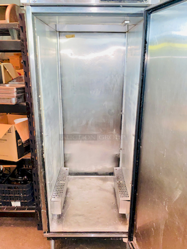 AMAZING!! True Heated Pass-Thru Cabinet. 

 - Image 6 of 6