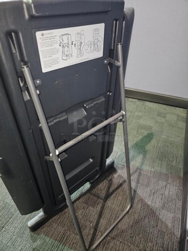 Quartet folding easel- black in color. In good condition- minor scuffs and cosmetic marks from normal wear and tear. 44"H x 28"W x 18"D - Image 3 of 3