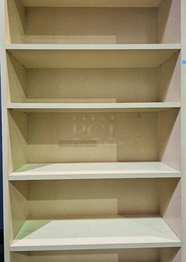 Oak standing bookcase in like-new condition! Has five shelves. 72"Hx 36"W x 12"D - Image 2 of 3