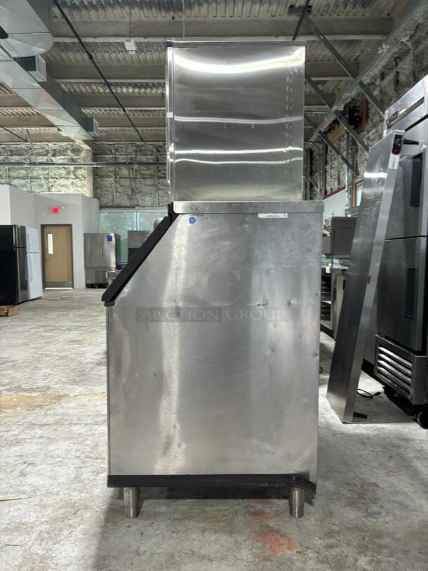 Scotsman MC0722SA-32 758 lb Small-Cube Ice Machine Air-Cooled
 - Image 2 of 3
