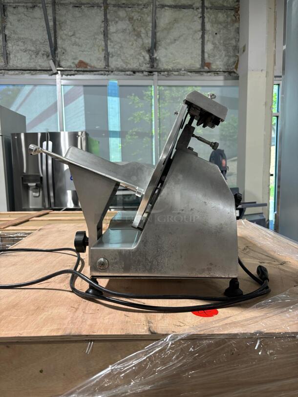 GLOBE CHEFMATE GC12D Deli Cheese Slicer - Image 4 of 5