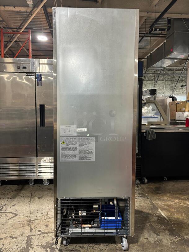 Dukers D28F 1/2 HP One-Section Reach-In Freezer - 110v/60/1-PH - 110 Volts
 - Image 5 of 6