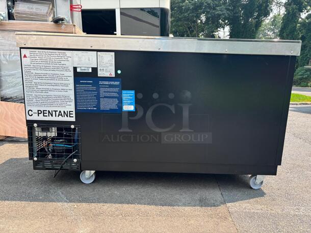 Dukers DHBC65 - 65" Bottle Cooler 488 liters capacity 
 - Image 3 of 6