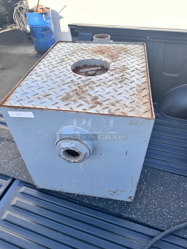 Commercial Heavy Duty Grease Interceptor Trap 100 lbs. / 50 GPM NSF Great for New Restaurant  - Image 1 of 6
