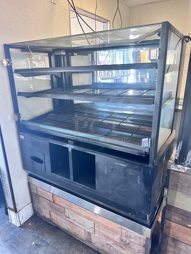 FFR DSI Marco 48 inch Self Service Dry Bakery Case Vented Light Donut Pastry Bread 115 Volt - Image 1 of 8