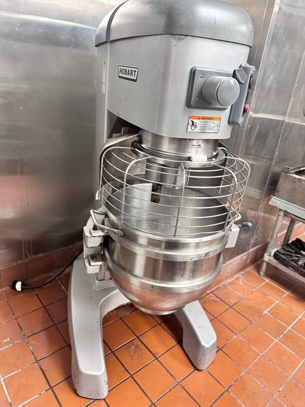 New Hobart HL662 Legacy+ 60 qt Planetary Mixer - Floor Model, 2.7 hp, 380v/3ph Tested and Working - Image 6 of 9