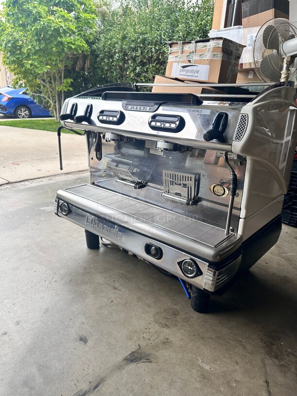 Late Model La Spaziale S9 EK DSP 2 Group Volumetric Espresso Coffee Machine S9-2G-DSP 220 Volt Working - Image 5 of 8