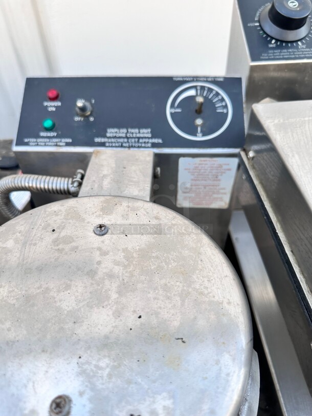 Gold Medal 5020 Giant Waffle Cone Baker w/ 8" Danish Grid & Push Button Controls, 120v Tested and Working - Image 7 of 7