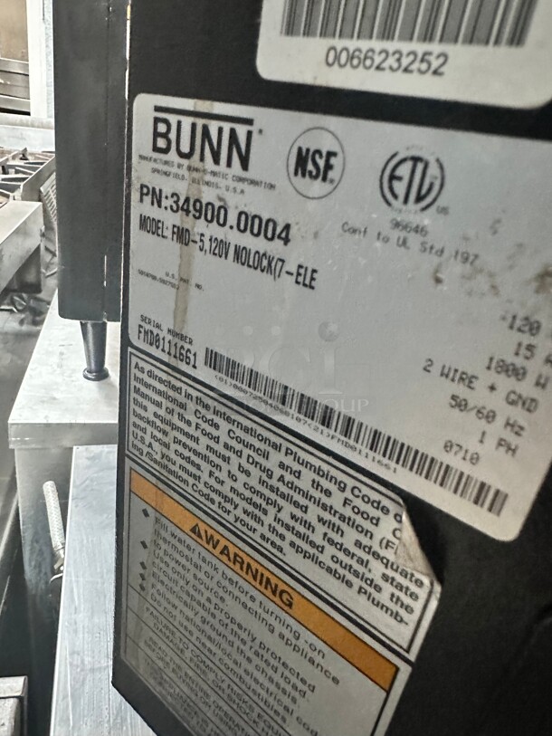 Bunn FMD-5 Fresh Mix Hot Powdered Drink Machine, 3 Hoppers, Cafe Display, 120v Working - Image 6 of 7