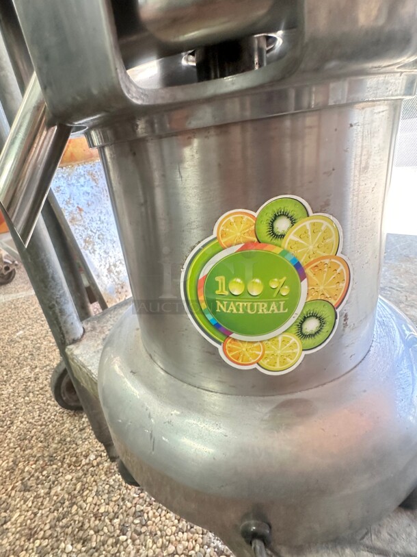Commercial Heavy Duty Juicer 115 Volt Tested and Working! - Image 7 of 9