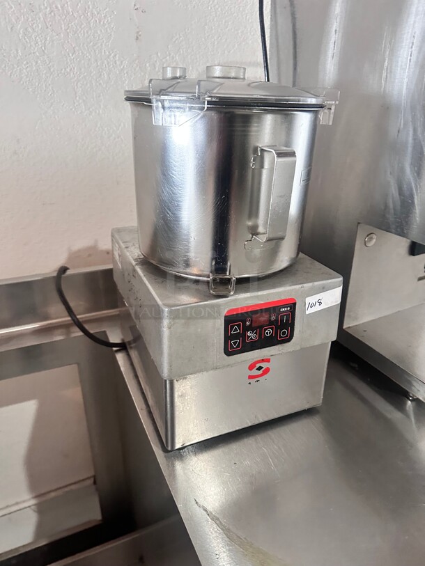 Sammic CKE-8 Food Processor/ Emulsifier electric 8.5 qt. (8L) bowl capacity 120 Volt - Image 2 of 9