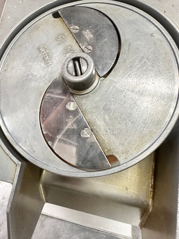 Hobart FP100 1 Speed Continuous Feed Food Processor, 120v Tested and Working! - Image 6 of 9