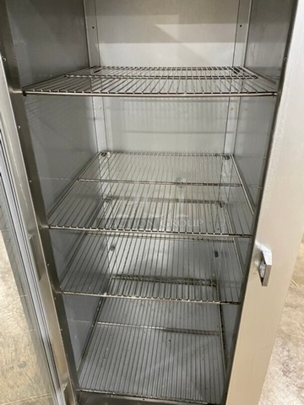 COOL! Traulsen Commercial Single Door Reach In Cooler Merchandiser! With View Through Door! Racks! All Stainless Steel! On Casters! Model: G11011 SN: T23758E06 115V 60HZ 1 Phase - Image 5 of 9