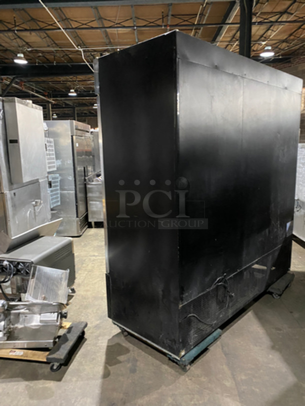 Spartan Commercial 3 Door Reach In Cooler Merchandiser! With View Through Doors! With Poly Coated Racks! Model: SGM-72RS 115V 60HZ - Image 3 of 8