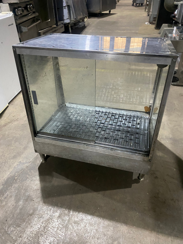 Commercial Countertop Food Warmer Display Case! Glass All Around Showcase Style! Stainless Steel Body! On Small Legs! - Image 4 of 8