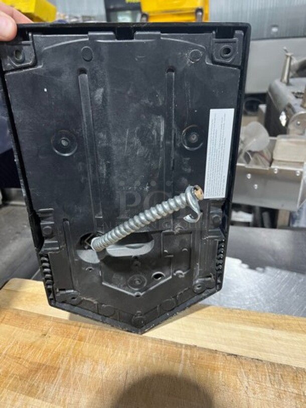 Dyson Wall Mount Hand Dryer! - Image 6 of 7