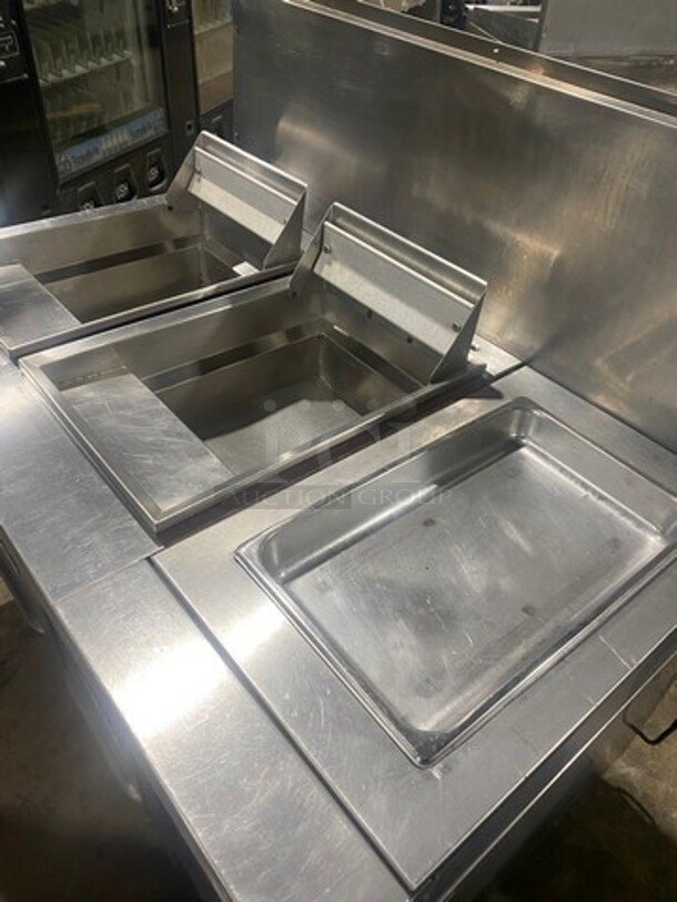 Garland Commercial Natural Gas Powered 2 Bay Deep Fat Fryer! With Side Dumping Station! With Back Splash! All Stainless Steel! On Casters! Model: 3540SS SN: 414720 - Image 6 of 11