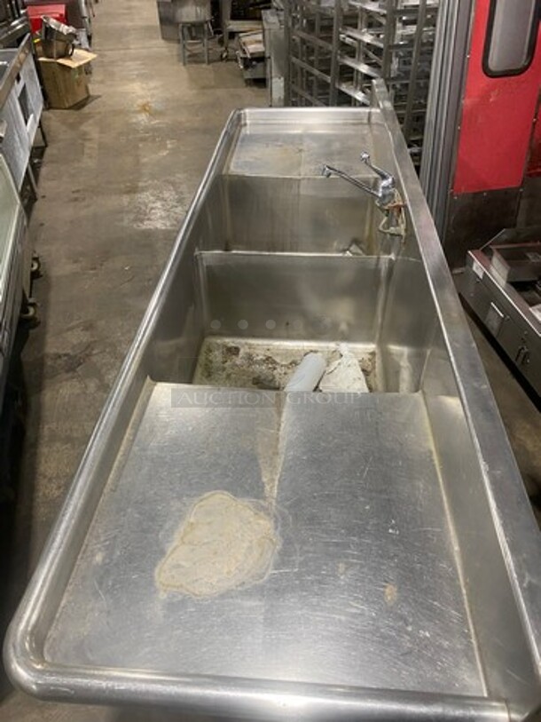 Commercial 2 Compartment Dish Washing Sink! With Dual Side Drain Board! With Back Splash! All Stainless Steel! On Legs! - Image 5 of 10