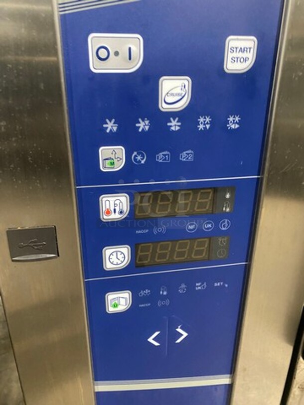 WOW! LATE MODEL! 2017 Electrolux Air-O-Chill Commercial Undercounter/ Countertop Blast Chiller! All Stainless Steel! On Small Legs! Model: A0FP061CU SN: 72110002 208V 60HZ 3 Phase - Image 7 of 8